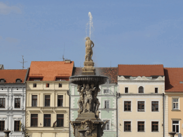 Standing at the heart of České Budějovice, the Samson Fountain is a favourite meeting point surrounded by the city’s historic square.