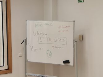 1695627515806